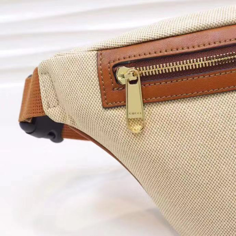 G*u*i vintage canvas belt bag