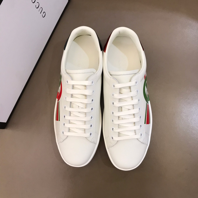 G*u*i ace sneaker with interlocking