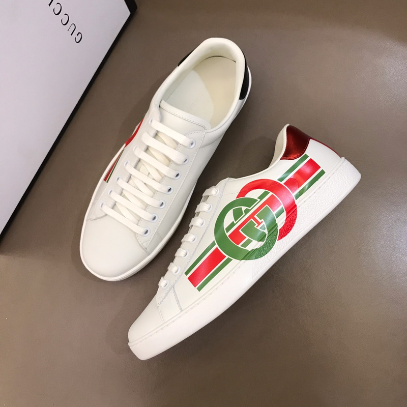 G*u*i ace sneaker with interlocking