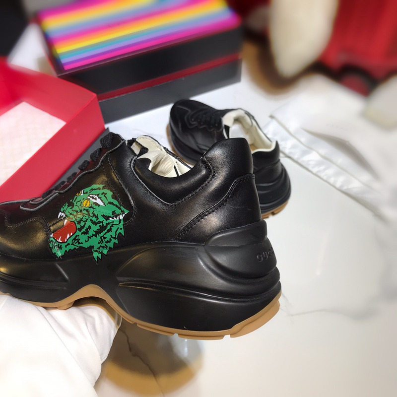 G*u*i ace tiger print sneaker  in black