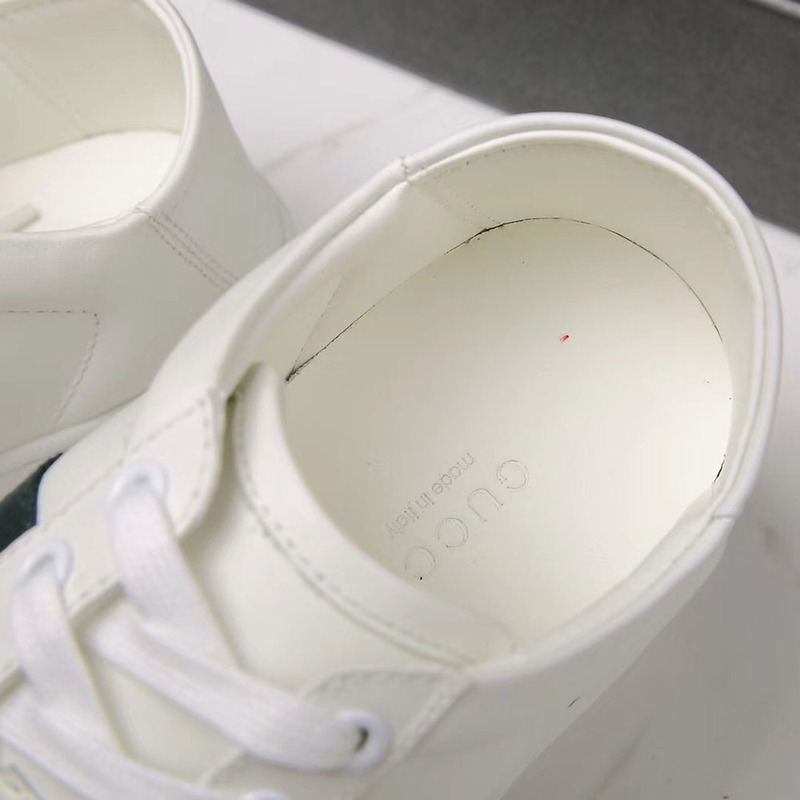 G*u*i ace bee embroidered collapsible-heel leather sneakers