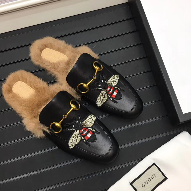 G*u*i princetown slipper with bee