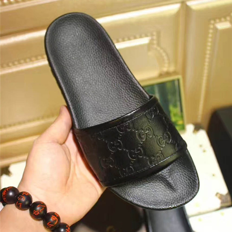 G*u*i double g black sandals