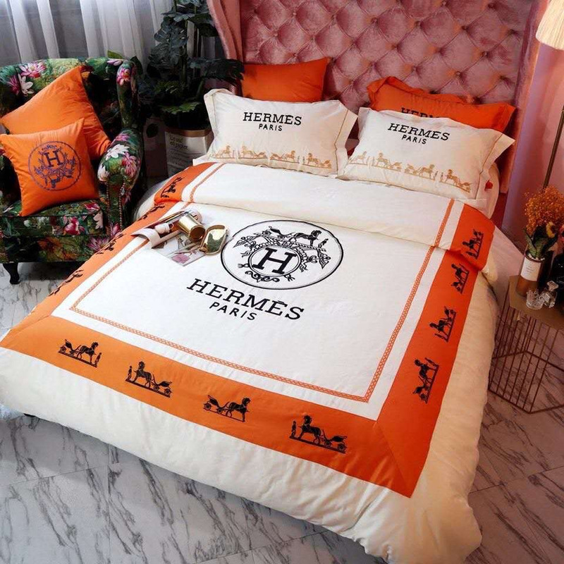 H**mes paris bed sheet