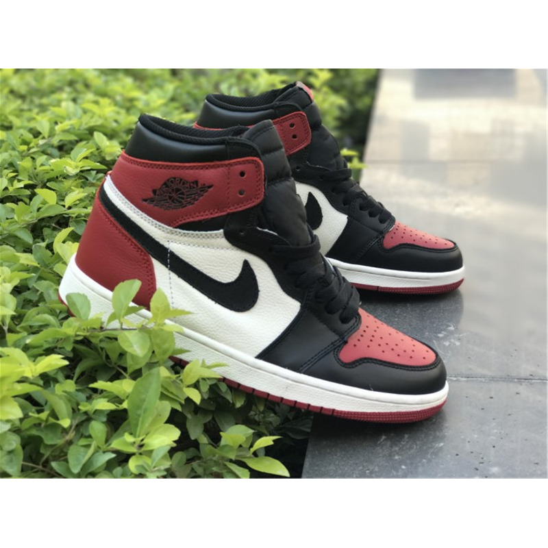 Air Jordan 1"Bred Toe"2018 Sneakers Men Women