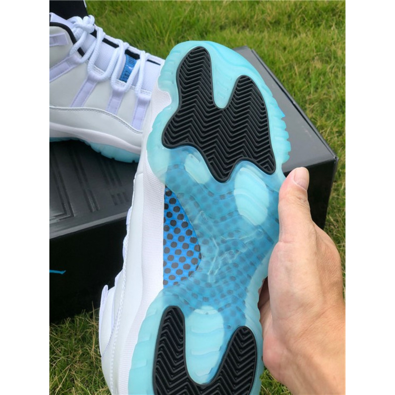 Air Jordan 11 RETRO 378037 117 Sneakers Men