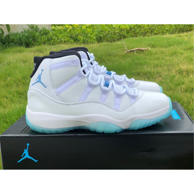 Air Jordan 11 RETRO 378037 117 Sneakers Men