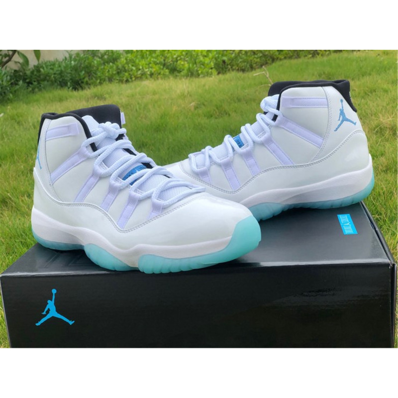 Air Jordan 11 RETRO 378037 117 Sneakers Men