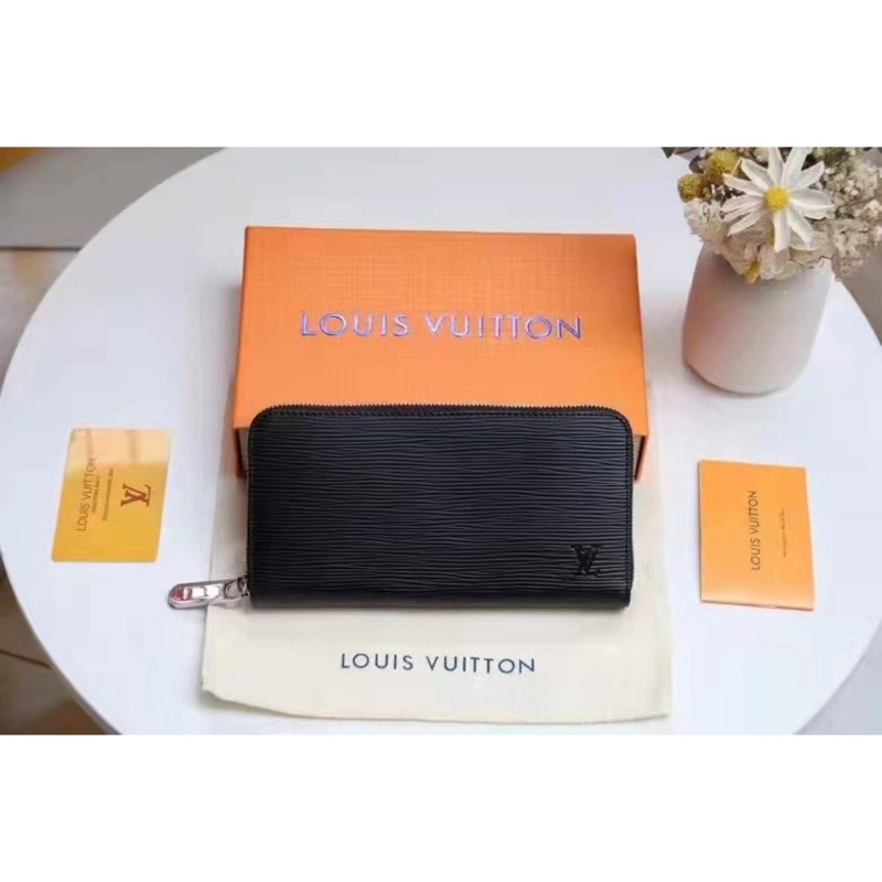 l**is V*t*n black wallet