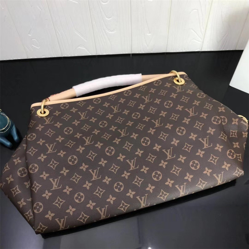 l**is V*t*n monogram handbag in brown