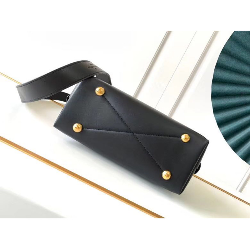 l**is V*t*n carfty alma pm