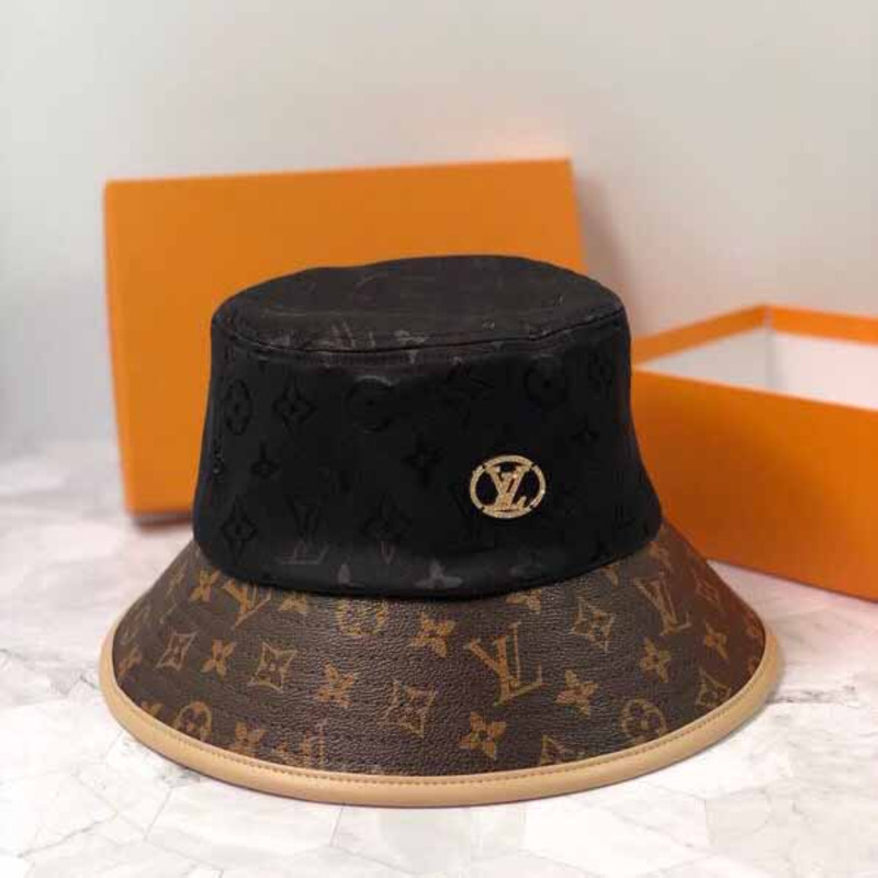 l**is V*t*n monogram bucket hat