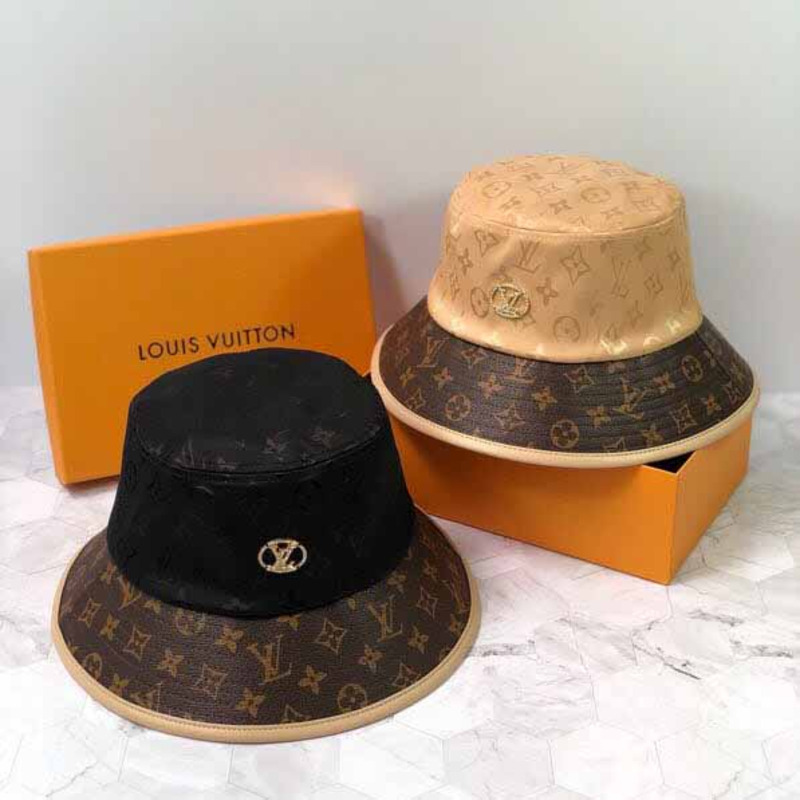 l**is V*t*n monogram bucket hat