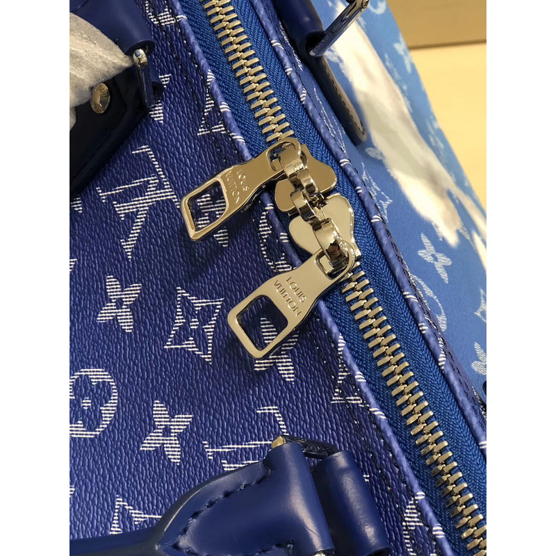 l**is V*t*n cloud duffle bag