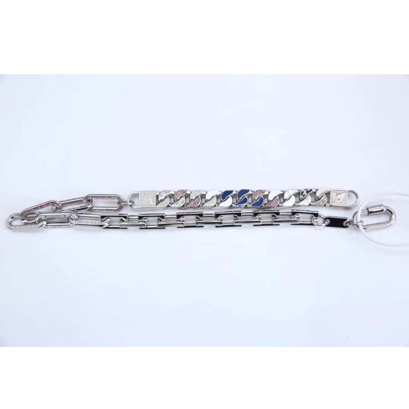 l**is V*t*n chain necklace