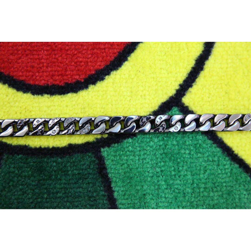 l**is V*t*n chain necklace