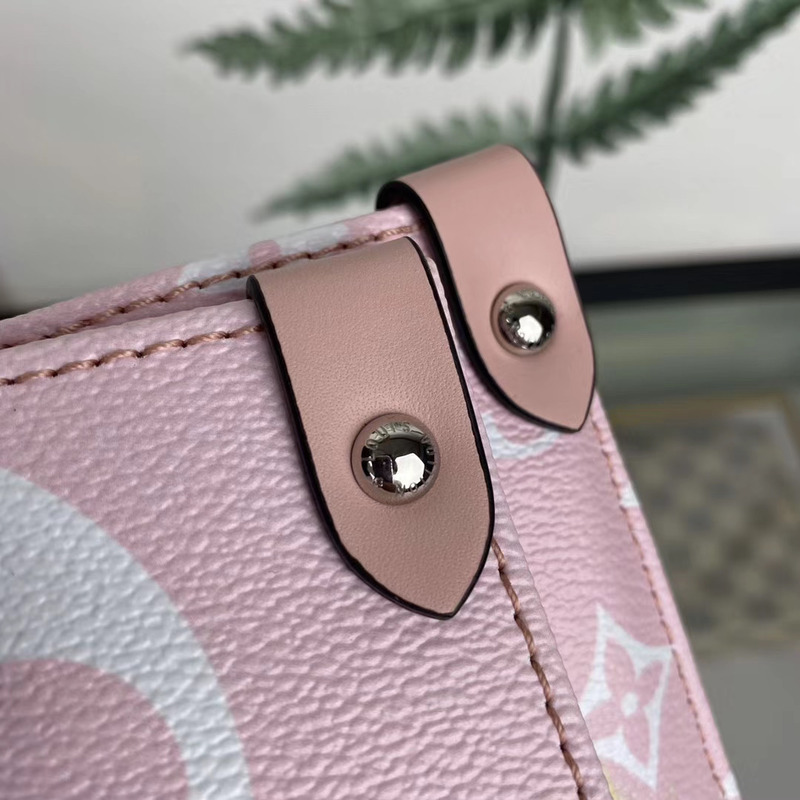 l**is V*t*n monogram handbag