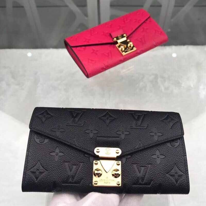 l**is V*t*n monogram black wallet