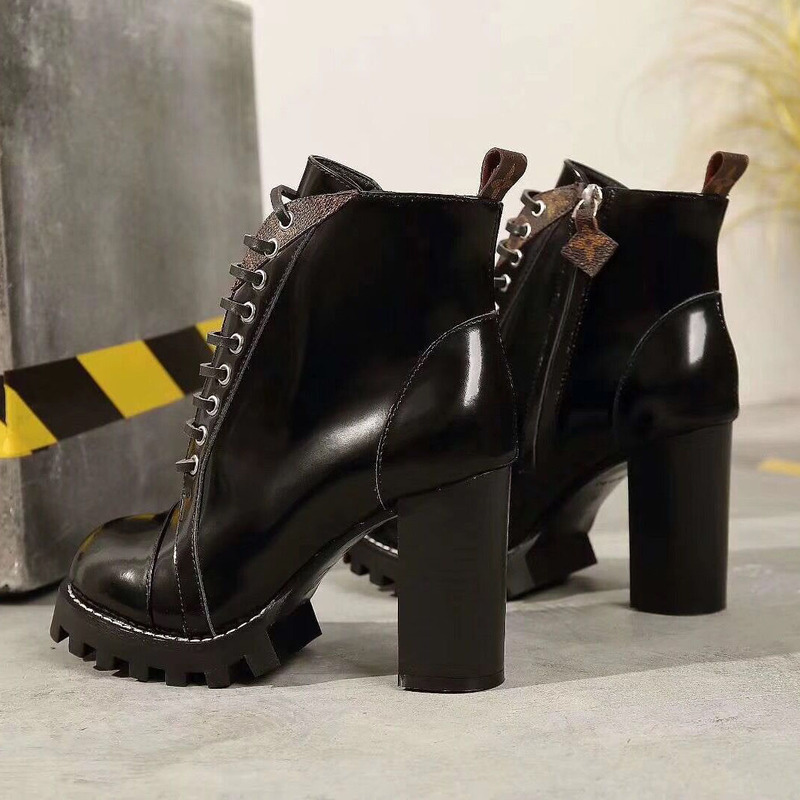 l**is V*t*n star trail ankle boot