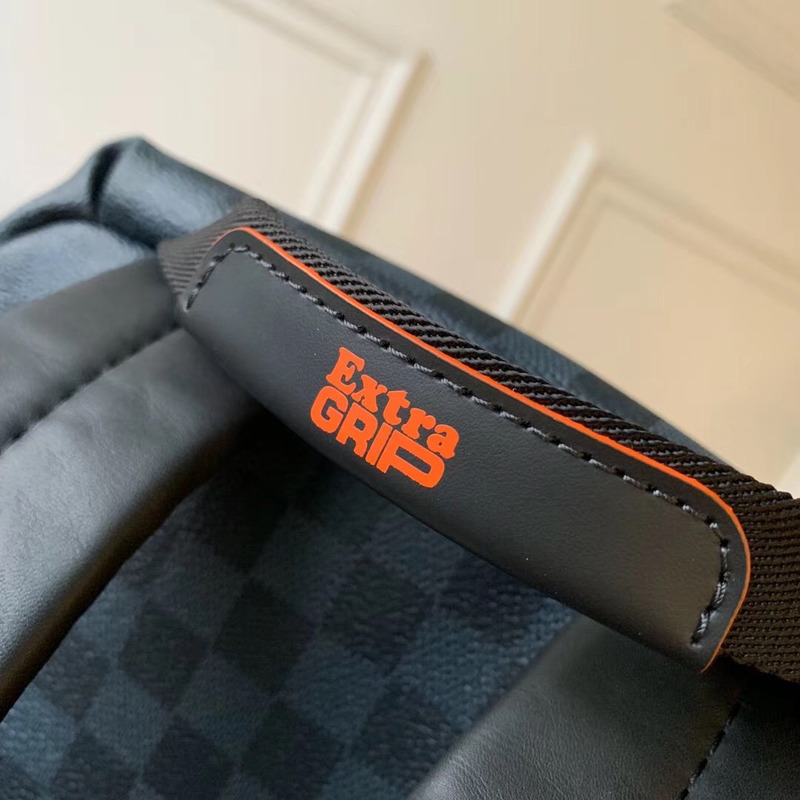 l**is V*t*n damier cobalt race discovery backpack