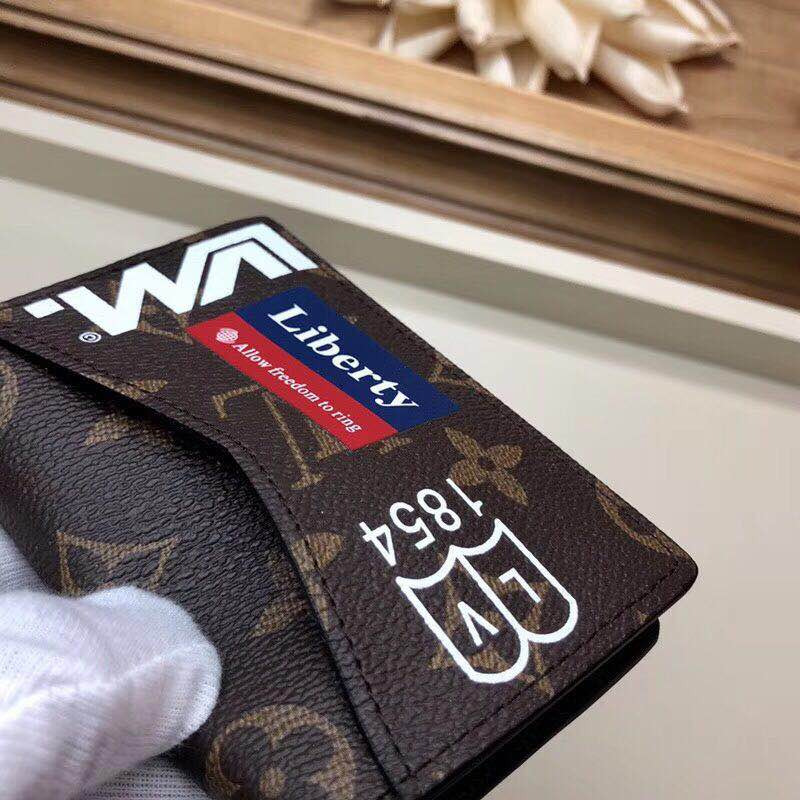 l**is V*t*n pocket organizer in marron