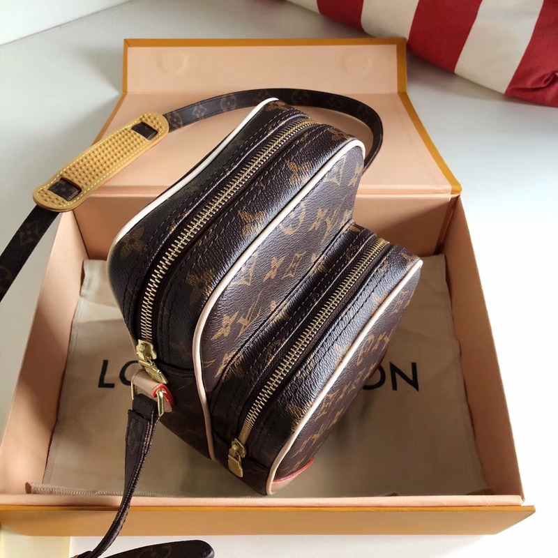 l**is V*t*n leather belt bag