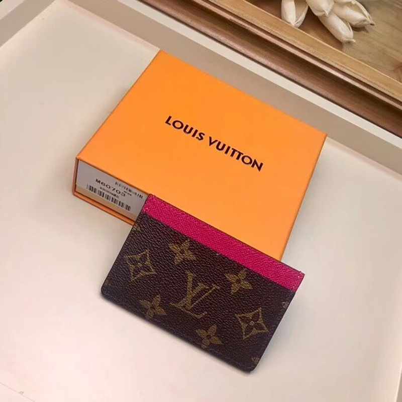 l**is V*t*n card holder