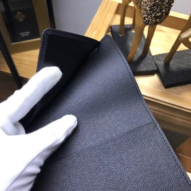 l**is V*t*n pocket organizer