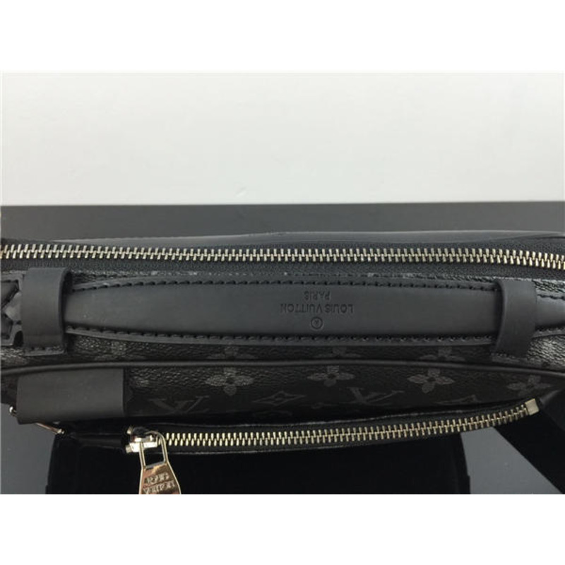 l**is V*t*n black monogram bumbag explorer