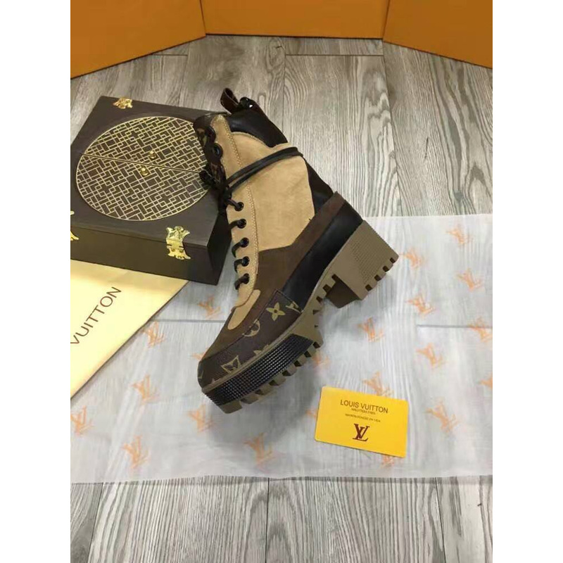 l**is V*t*n platform boot shoes