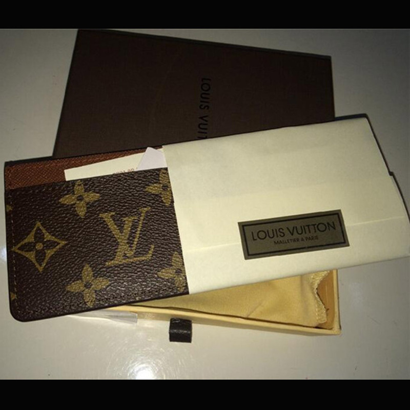l**is V*t*n monogram card holder