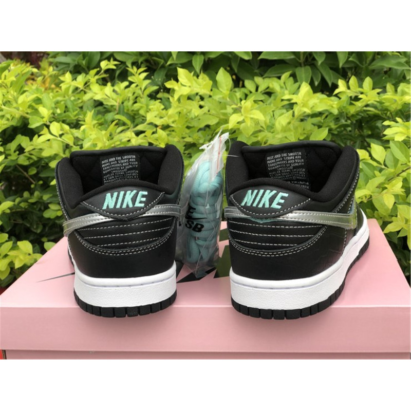 Di*m*nd x nike sb dunk low "black" bv1310 001 sneakers men women
