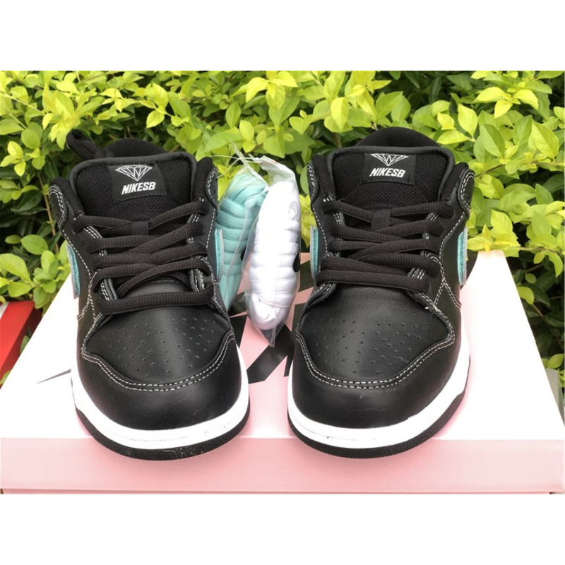 Di*m*nd x nike sb dunk low "black" bv1310 001 sneakers men women