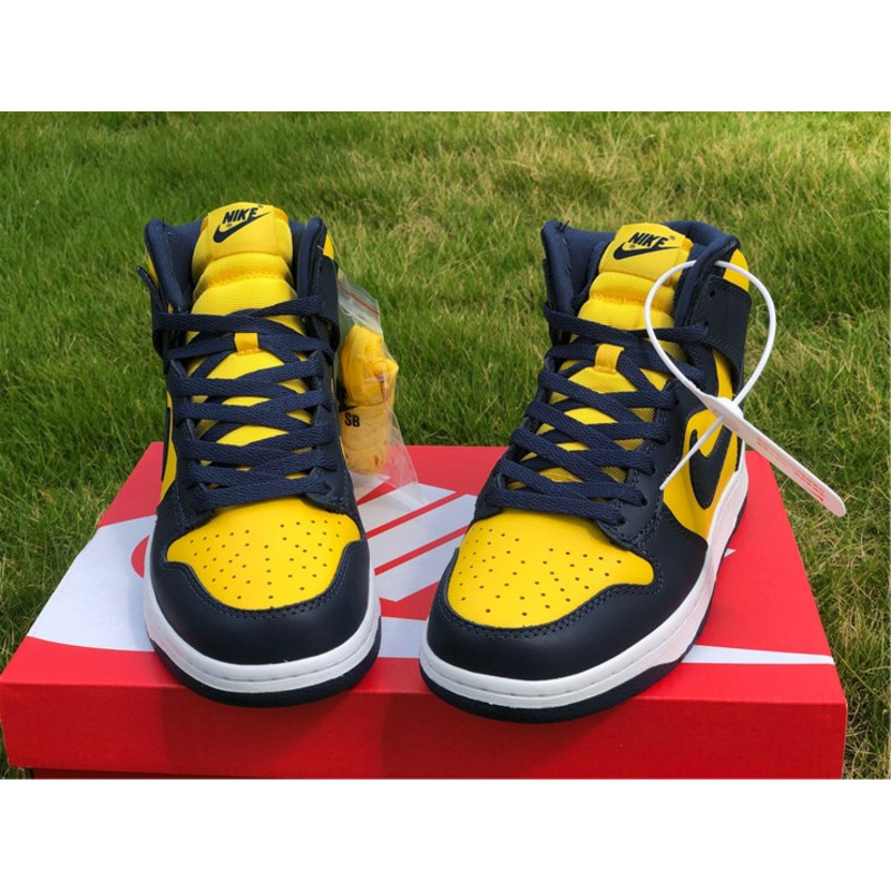 Nike Dunk High "Michigan" CZ8149 700 Sneakers Men Women