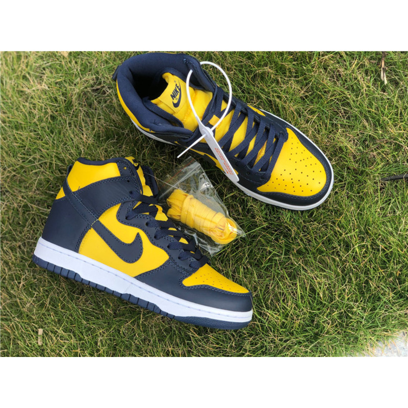 Nike Dunk High "Michigan" CZ8149 700 Sneakers Men Women