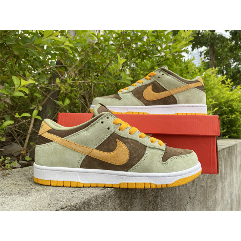 Nike Dunk Low SE Dusty Olive DH5360 300 Sneakers Men Women