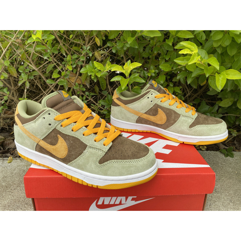 Nike Dunk Low SE Dusty Olive DH5360 300 Sneakers Men Women