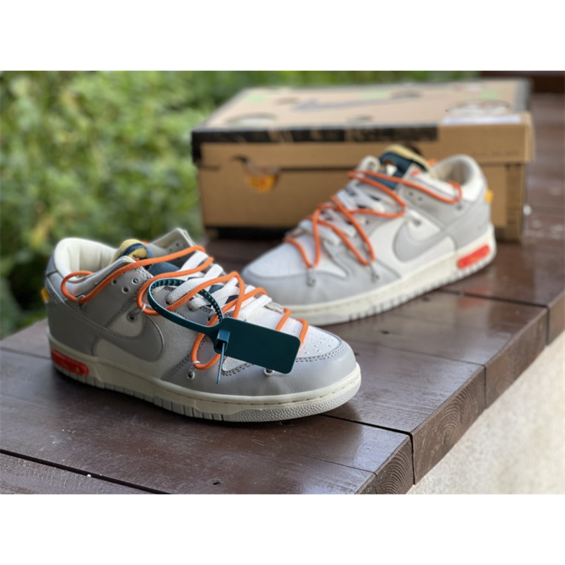 OFF White x Futura x Nike Dunk LOFF W DM1602 104 Sneakers Men Women