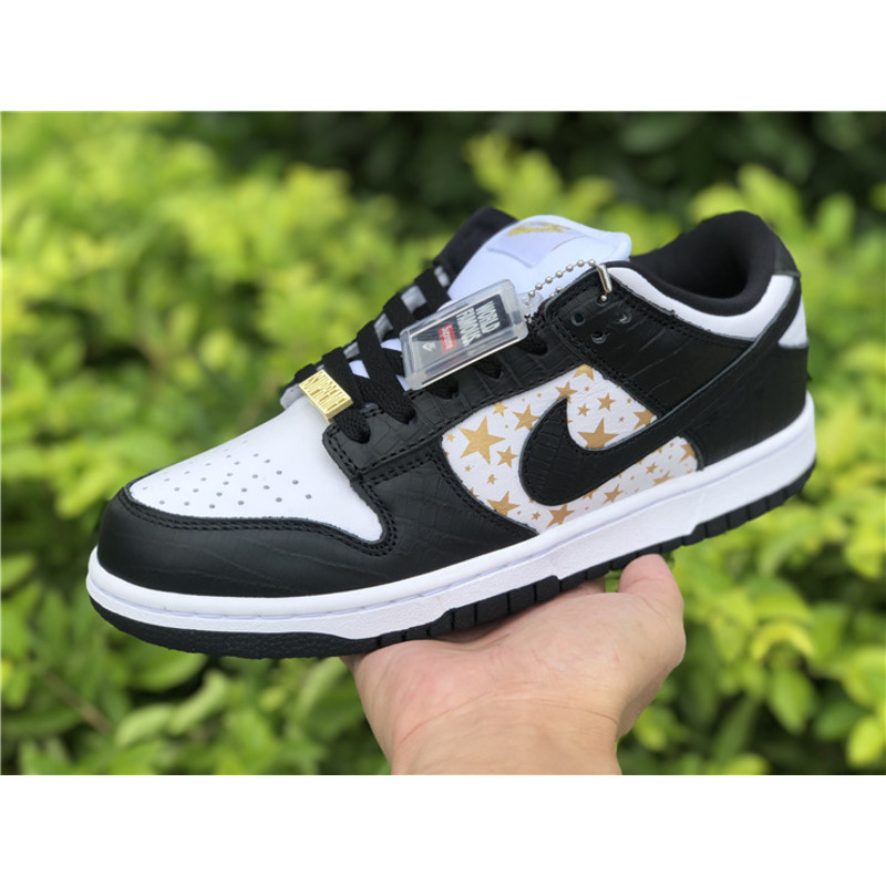 S*p*e x nike sb dunk low "black stars" dh3228 102 sneakers men women