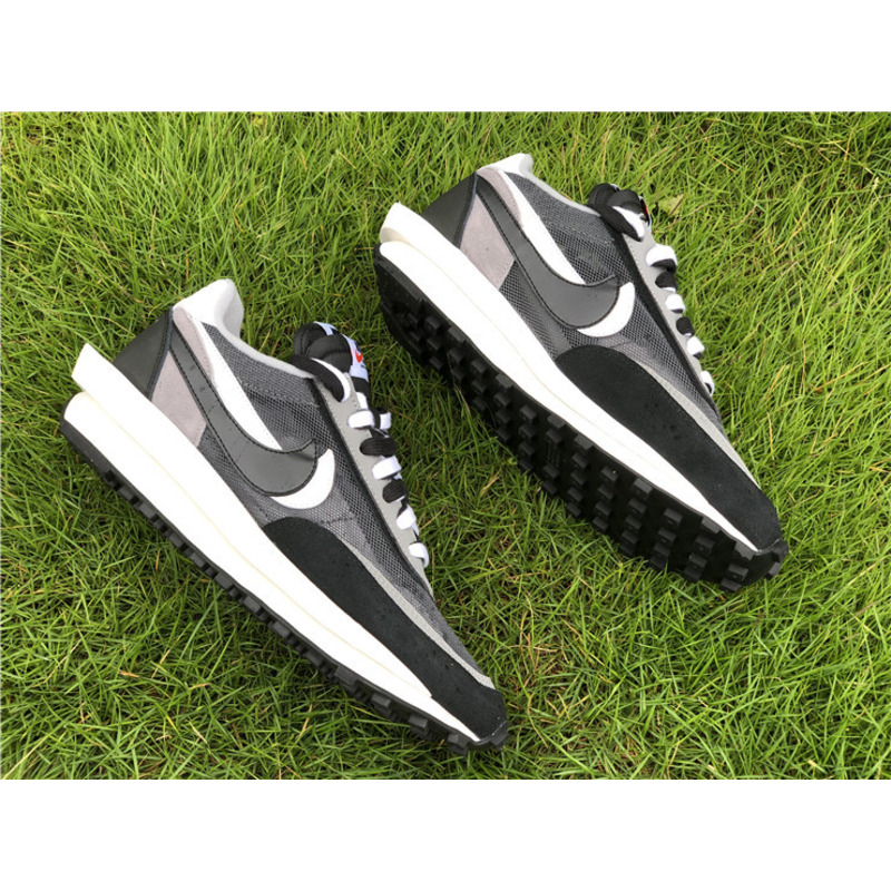 Sacai x Nike LDV Waffle BV0073 001 Sneakers Men Women