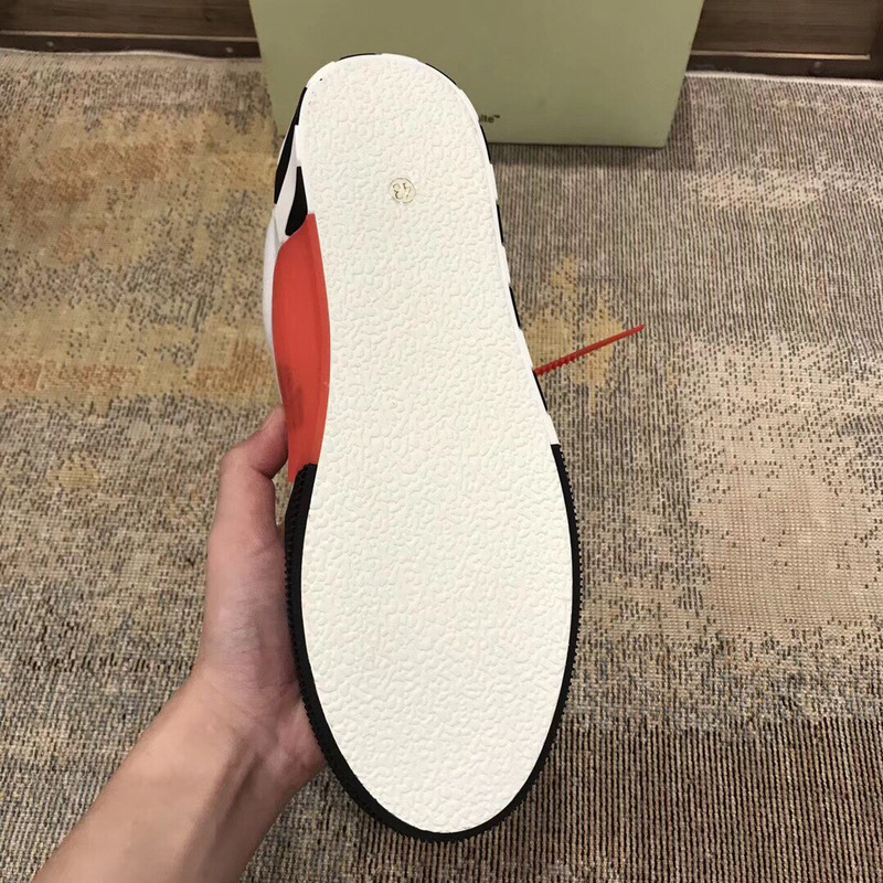 Off-White Low Top Stripe Sneakers in Black