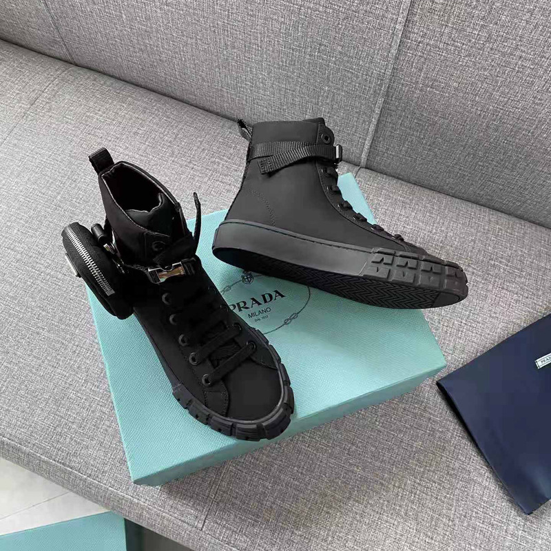 Pra*a strapped pouch lace-up boots