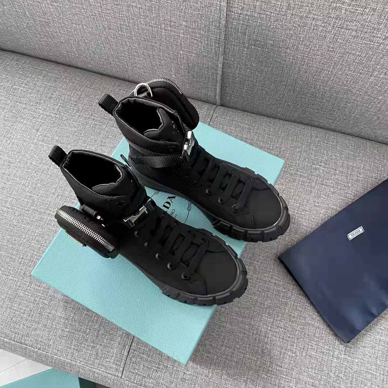 Pra*a strapped pouch lace-up boots